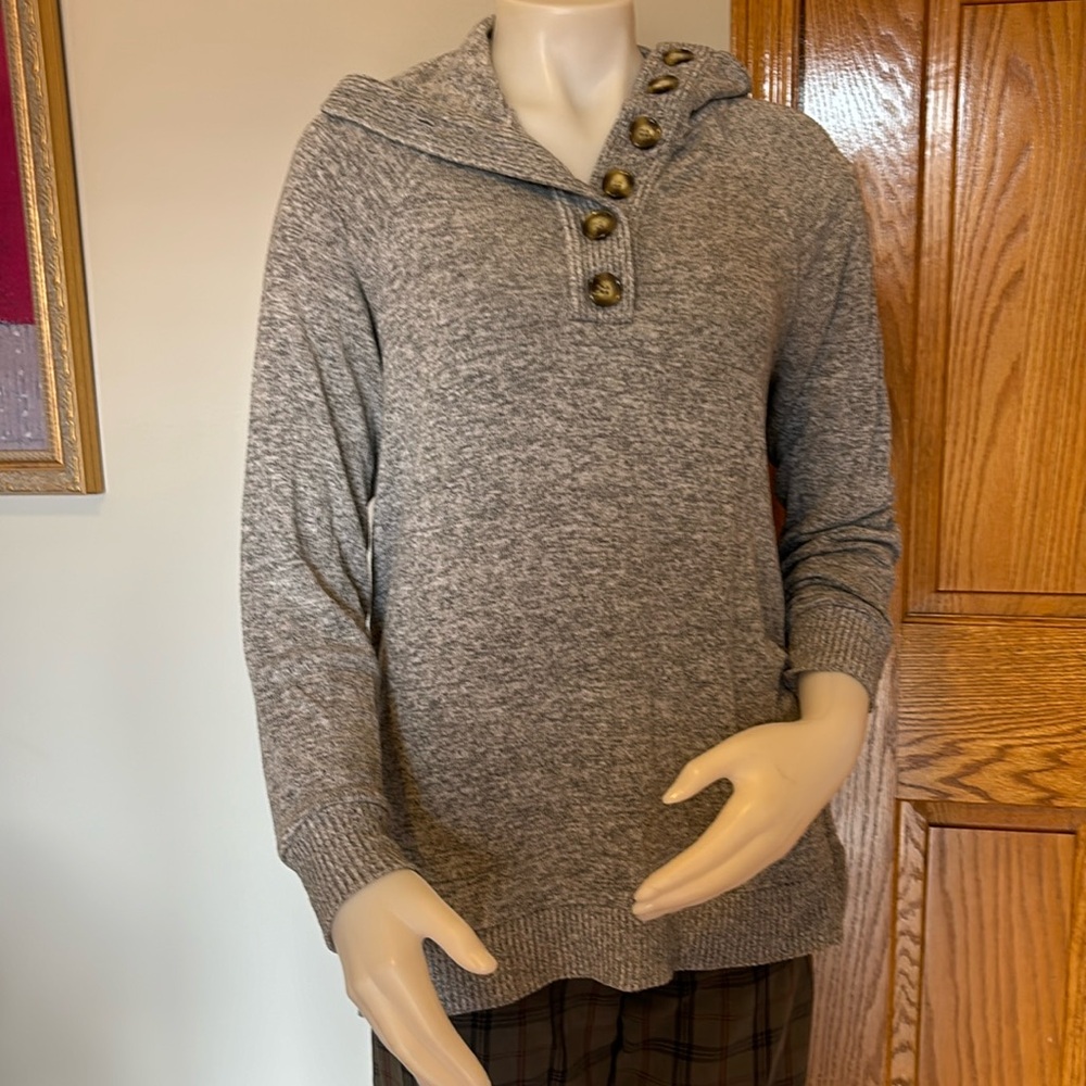 Anthropologie Lightweight Gray Knit Top.  Size S